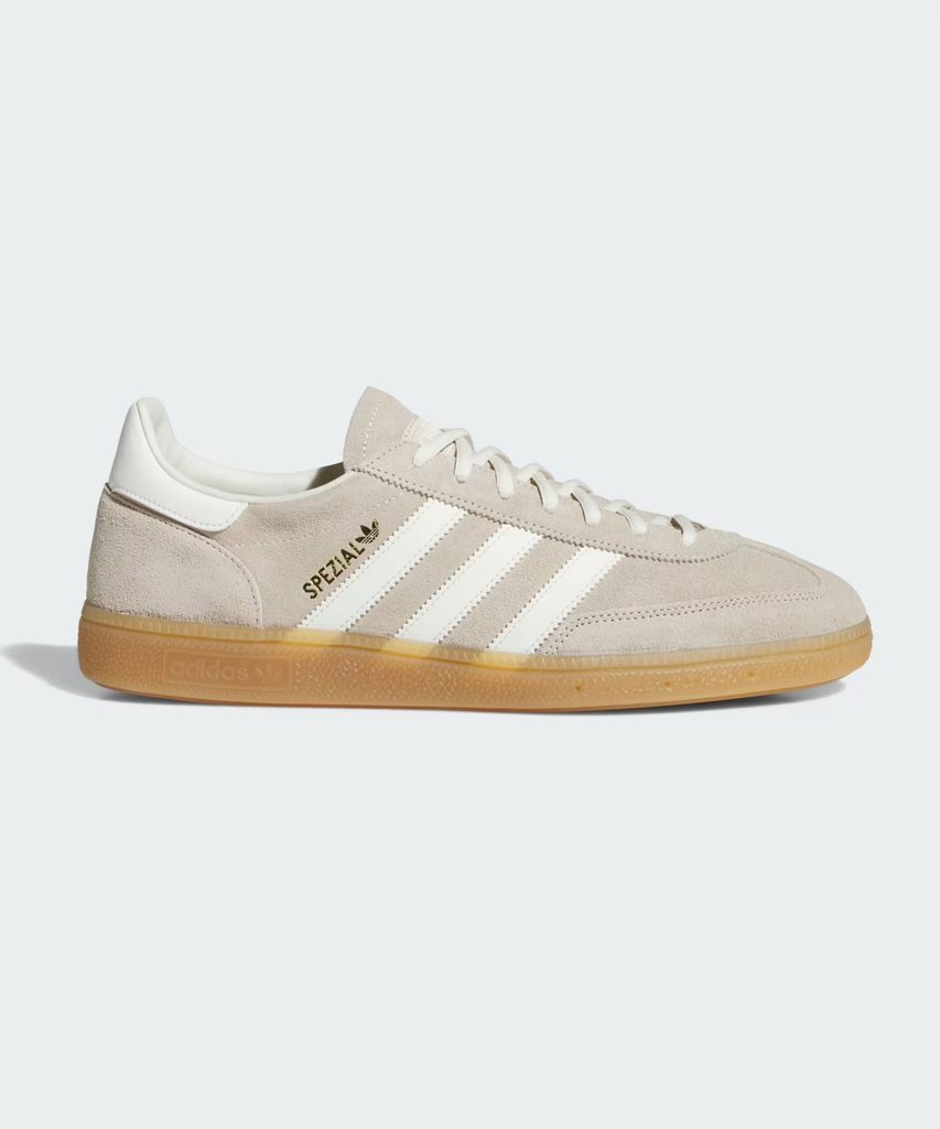 capsule wardrobe sneakers